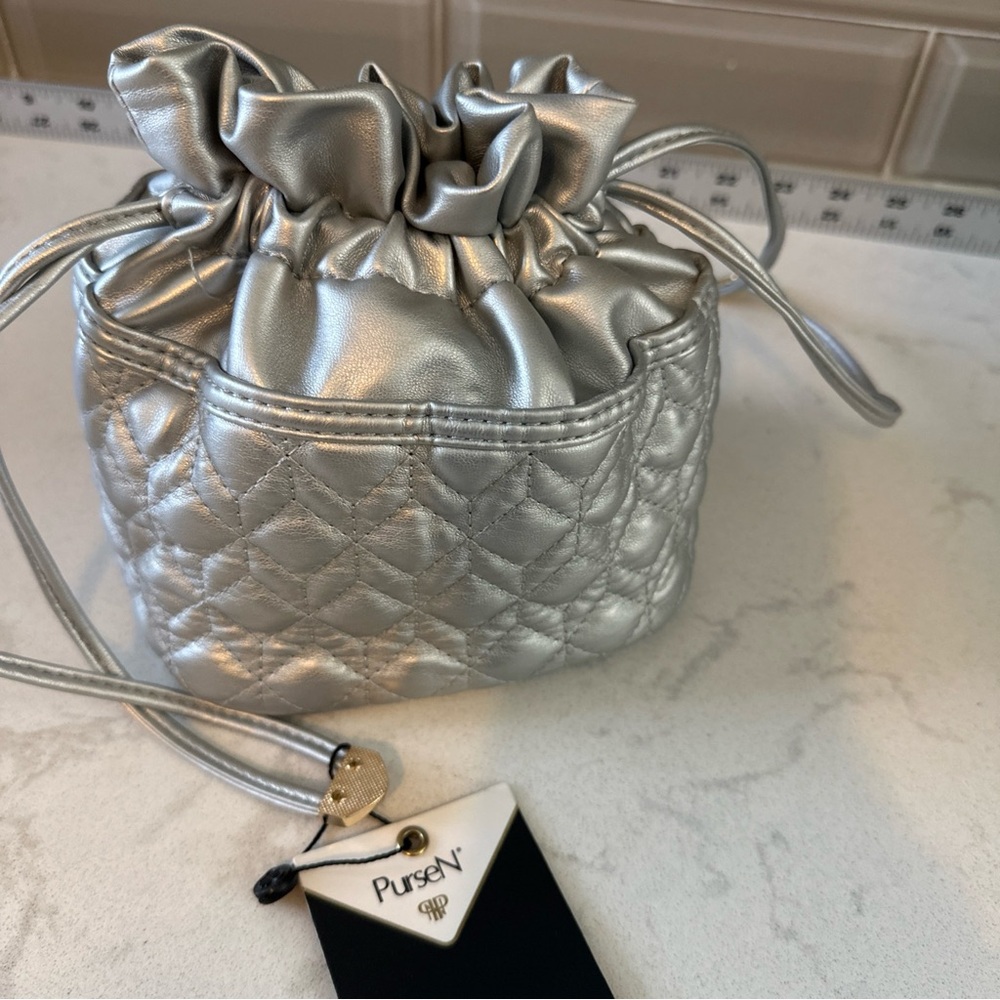 PurseN Ultra Silver Jewelry Case‎ New With Tag Drawstring Drawstring Evening Bag